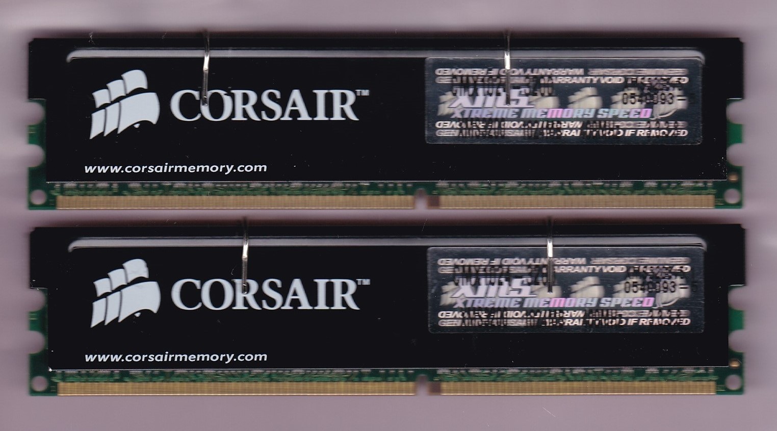 2GB 2x1GB PC3200 CORSAIR CMX1024-3200 XMS XMS3200 V5.1 DDR-400 Memory Kit DDR1