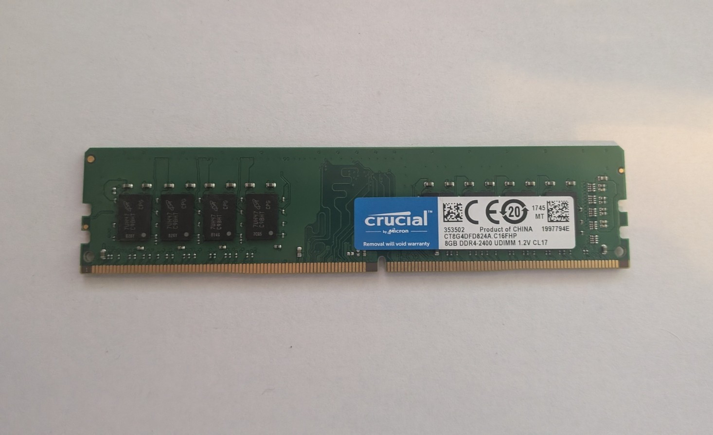 Crucial 8GB (1 x 8GB) UDIMM (DDR4-2400) Memory (CT8G4DFD824A)