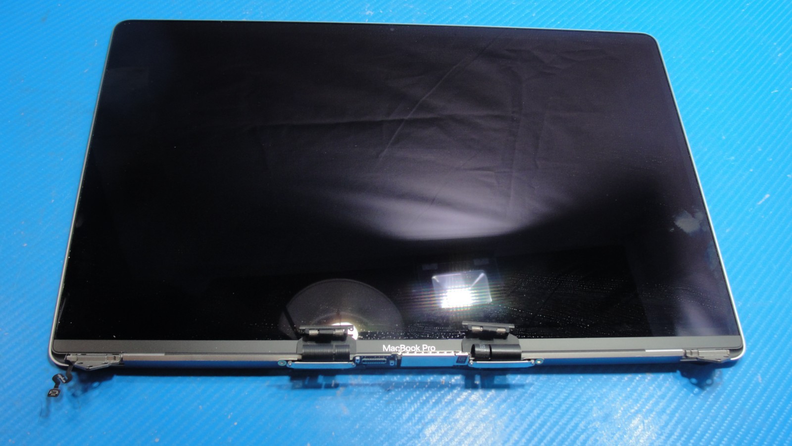 MacBook Pro 16″ A2141 Late 2019 MVVJ2LL LCD Screen Assembly Gray 661-14200