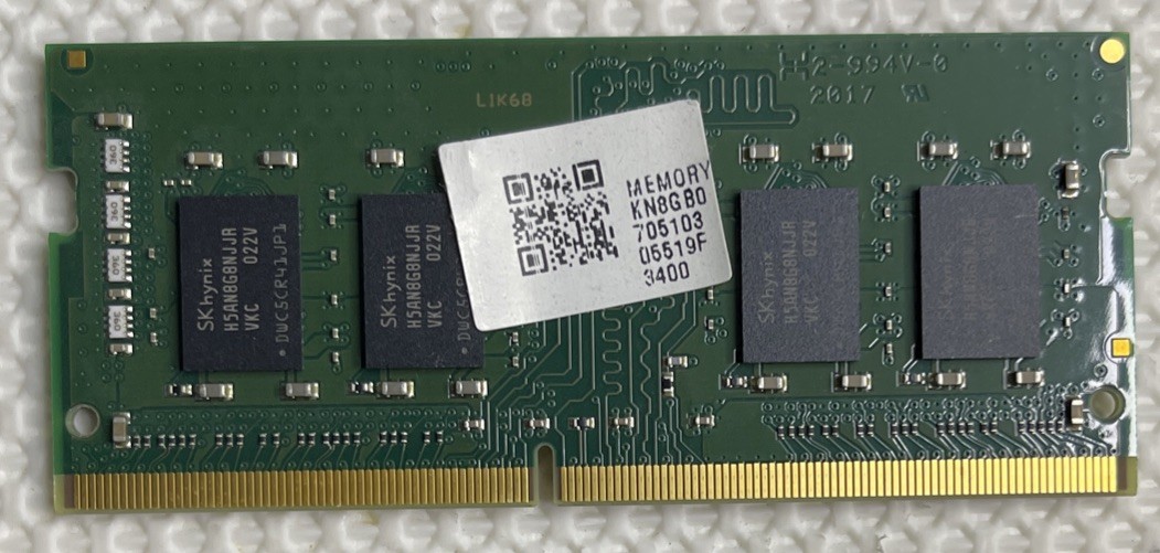 ACR26D4S9S8HJ-8 GENUINE KINGSTON LAPTOP MEMORY 8GB PC4-2666V-SA2-11