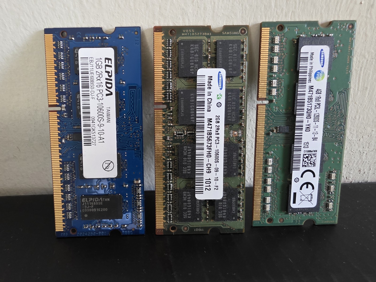 Lot of 3 Mixed Brand 1, 2, & 4 GB DDR3 RAM SO-DIMM PC3-10600 pc3-12800 1.5v