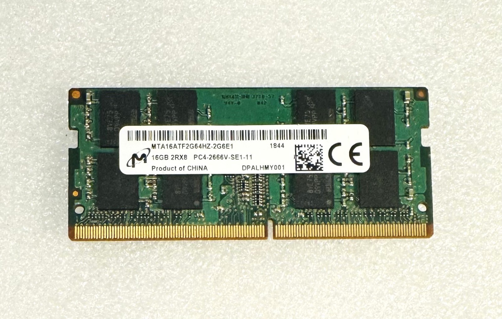 MICRON 16GB DDR4 2666MHz PC4-21300 SODIMM LAPTOP MEMORY MTA16ATF2G64HZ-2G6E1