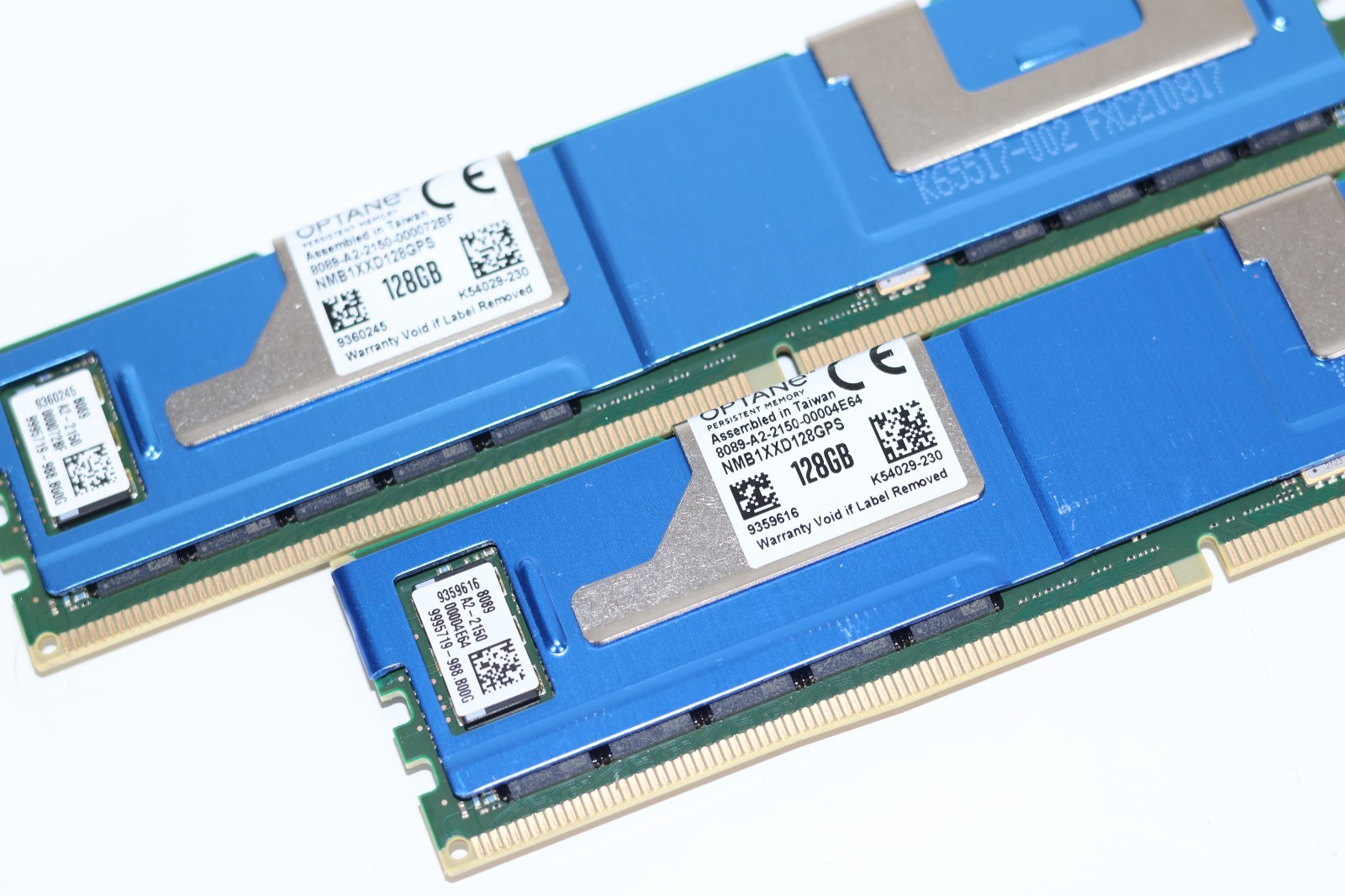 Intel Optane 200 Series 128GB DDR4 3200MHz DCPMM Persistent Memory NMB1XXD128GPS