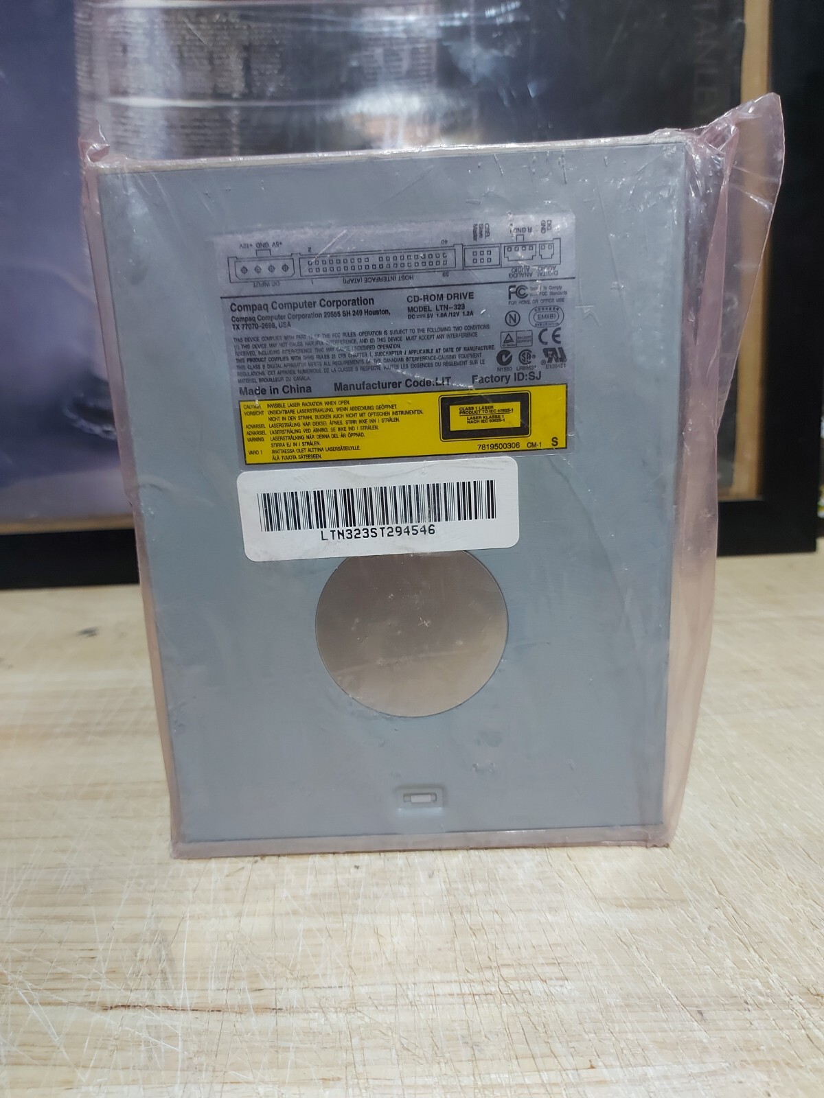 Compaq CD Rom Drive LTN-323 New Sealed