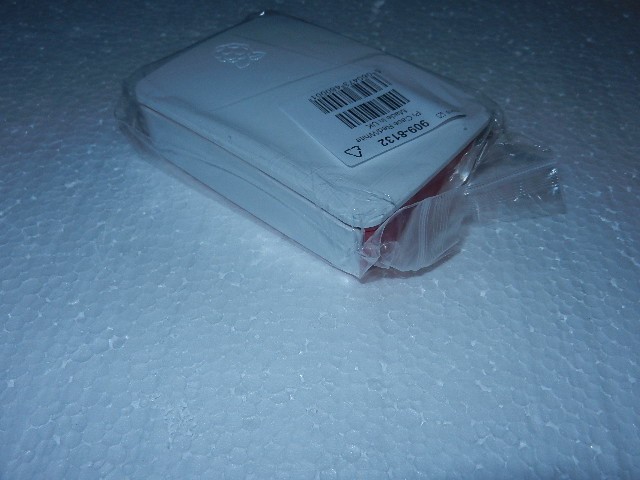 new Cana case kit for raspberry PI 3 B+ white / Red Raspberry Pi not included