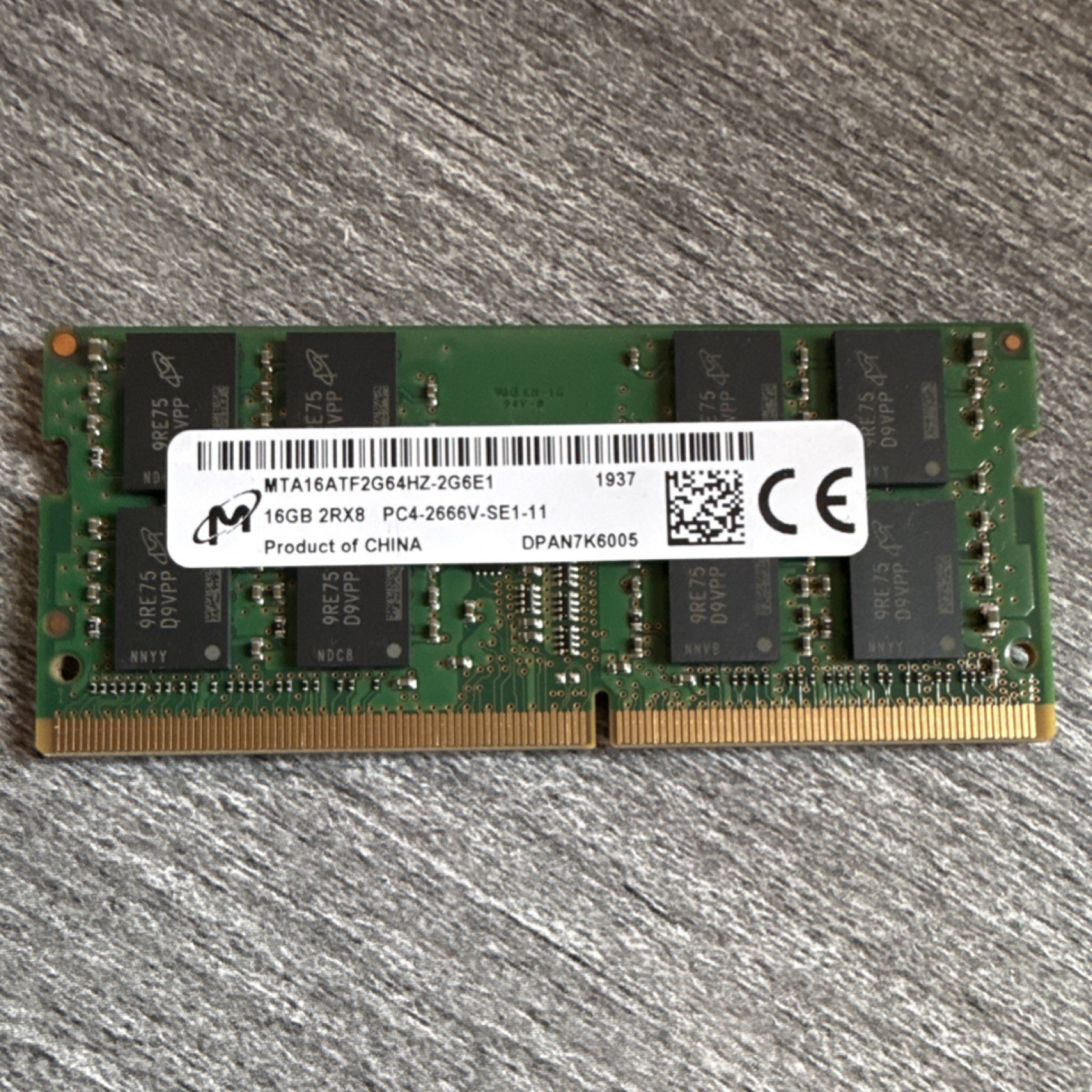 Micron 16GB DDR4-2666 SO-DIMM PC4-2666V 260-Pin 2Rx8 MTA16ATF2G64HZ-2G6E1