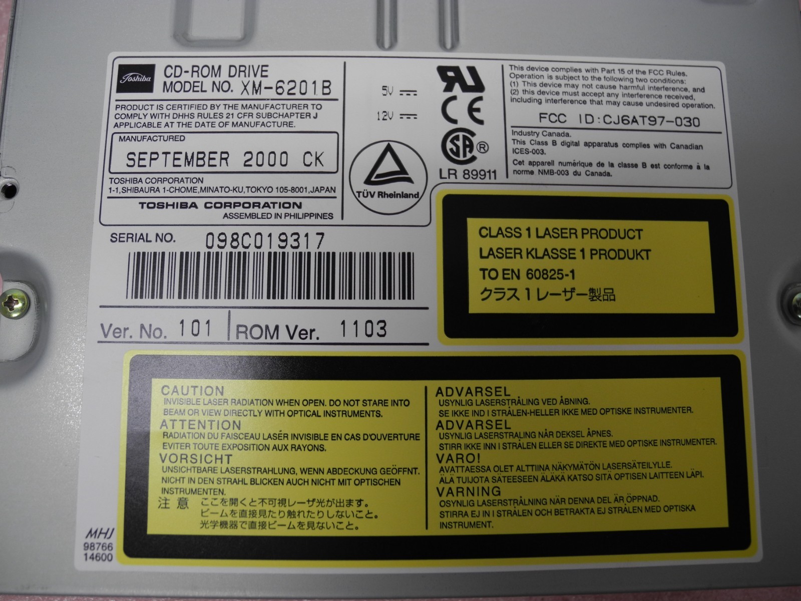 SUN 370-3416 32X 50 PIN SCSI CD ROM.