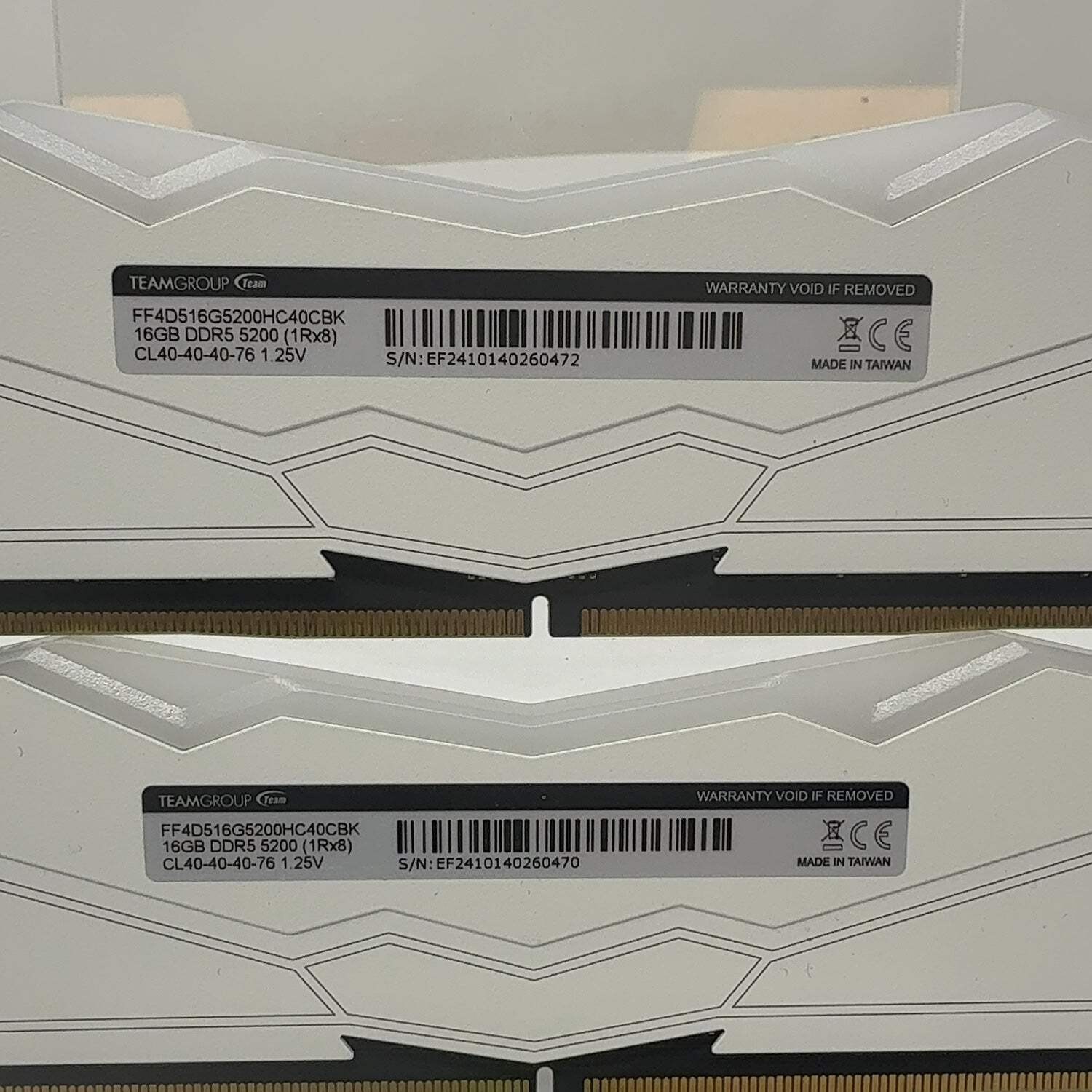 TeamGroup T-Force Delta RGB 16GB (2x8GB) RAM DDR5 5200MHz FF4D516G5200HC40CBK