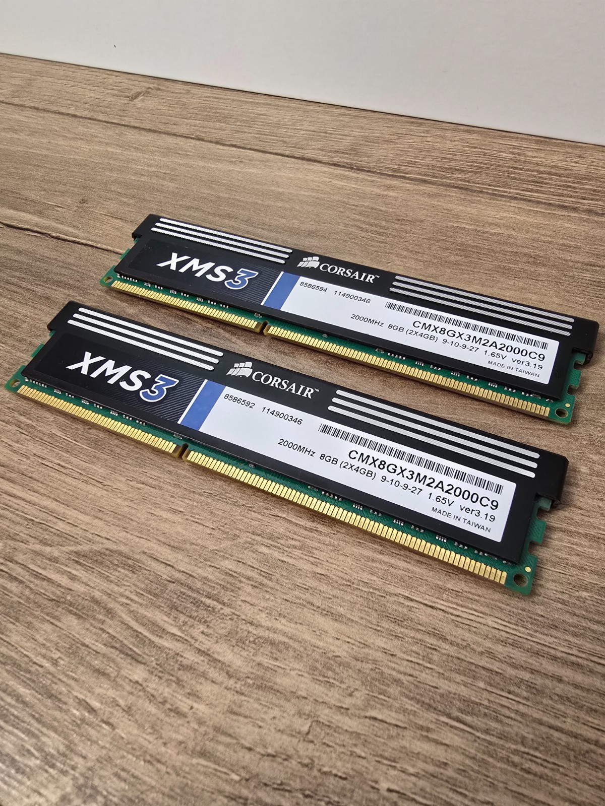 Corsair XMS3 8GB (2x4GB) DDR3 2000MHz CL9 CMX8GX3M2A2000C9 TESTED
