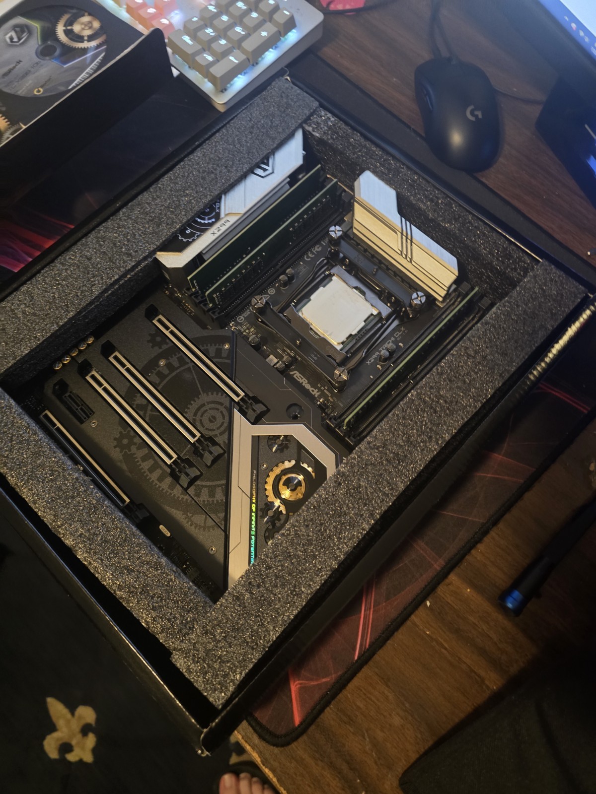 asrock x299 taichi 7280x 48gb Ddr4 360mm Aio And 2 Ssds (500gb And 1tb)