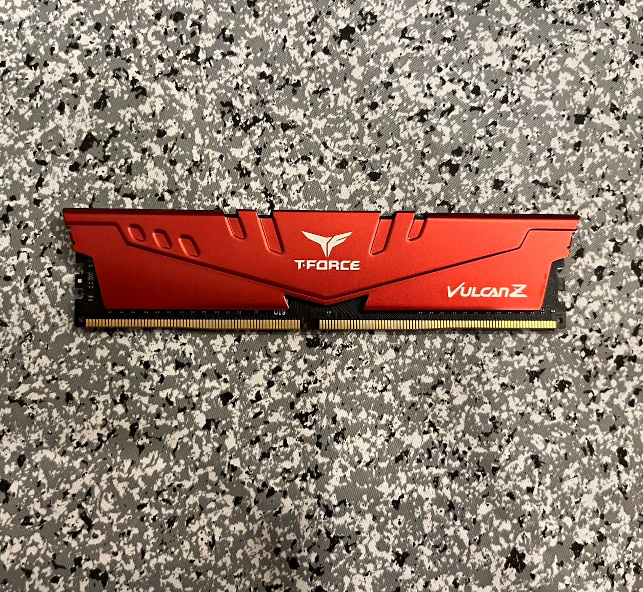 TeamGroup T-Force Vulcan Z DDR4 SDRAM DIMM 288-Pin Desktop RAM Module