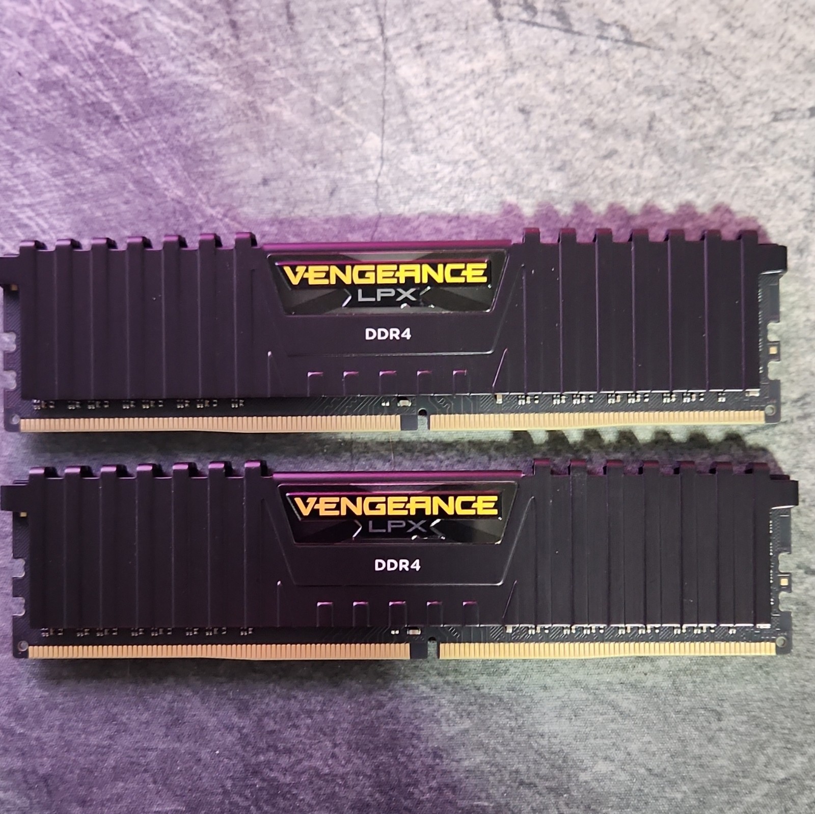 Corsair Vengeance LPX 16GB (2x8GB) DDR4-3600 DIMM 288-Pin CMK16GX4M2D3600C18