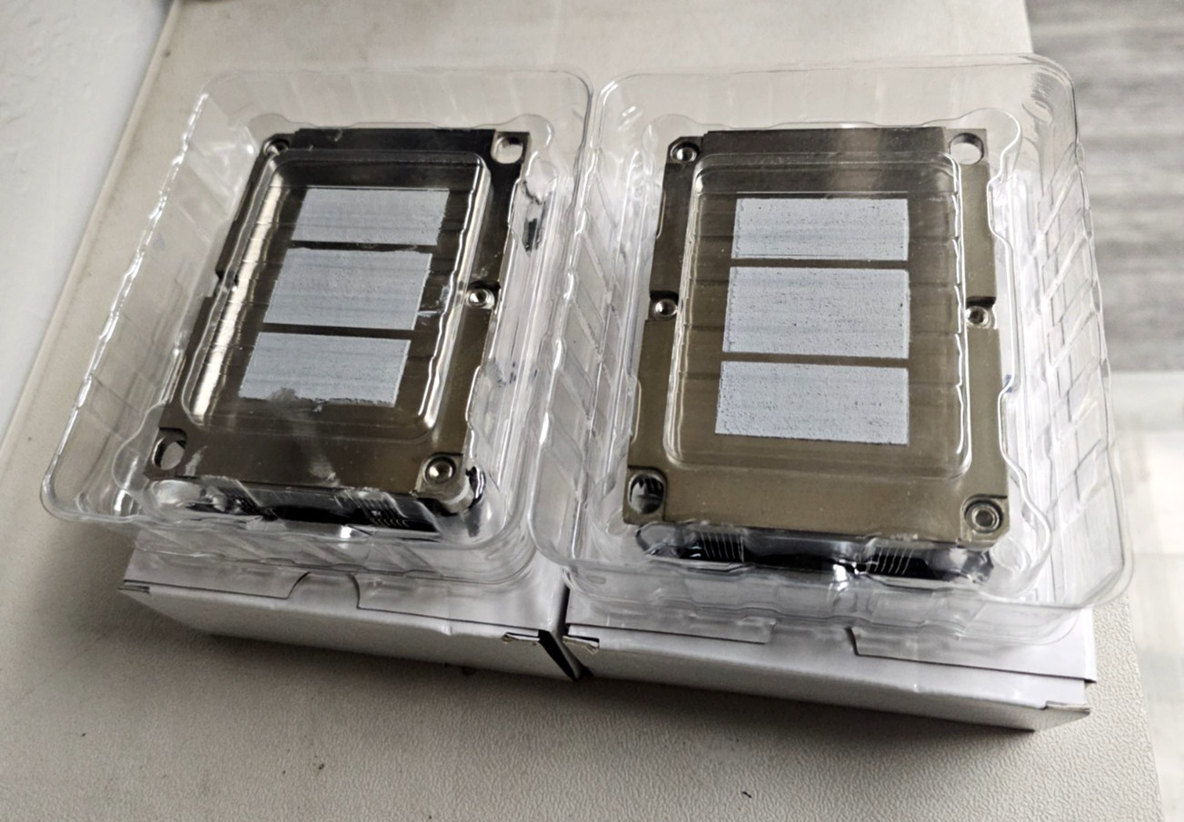 LOT OF 2 Supermicro 1U Passive CPU Heat Sink Socket LGA3647-0 (SNK-P0067PSM)