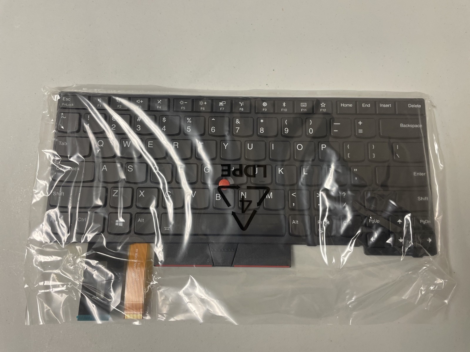 Brand New Genuine Lenovo 01YP520 Keyboard For ThinkPad