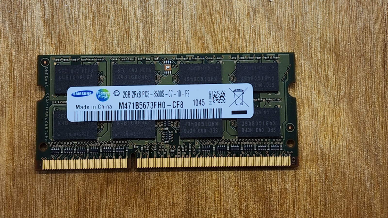 2GB DDR3 1066MHz PC3-8500S SO-DIMM Macbook Laptop Memory RAM