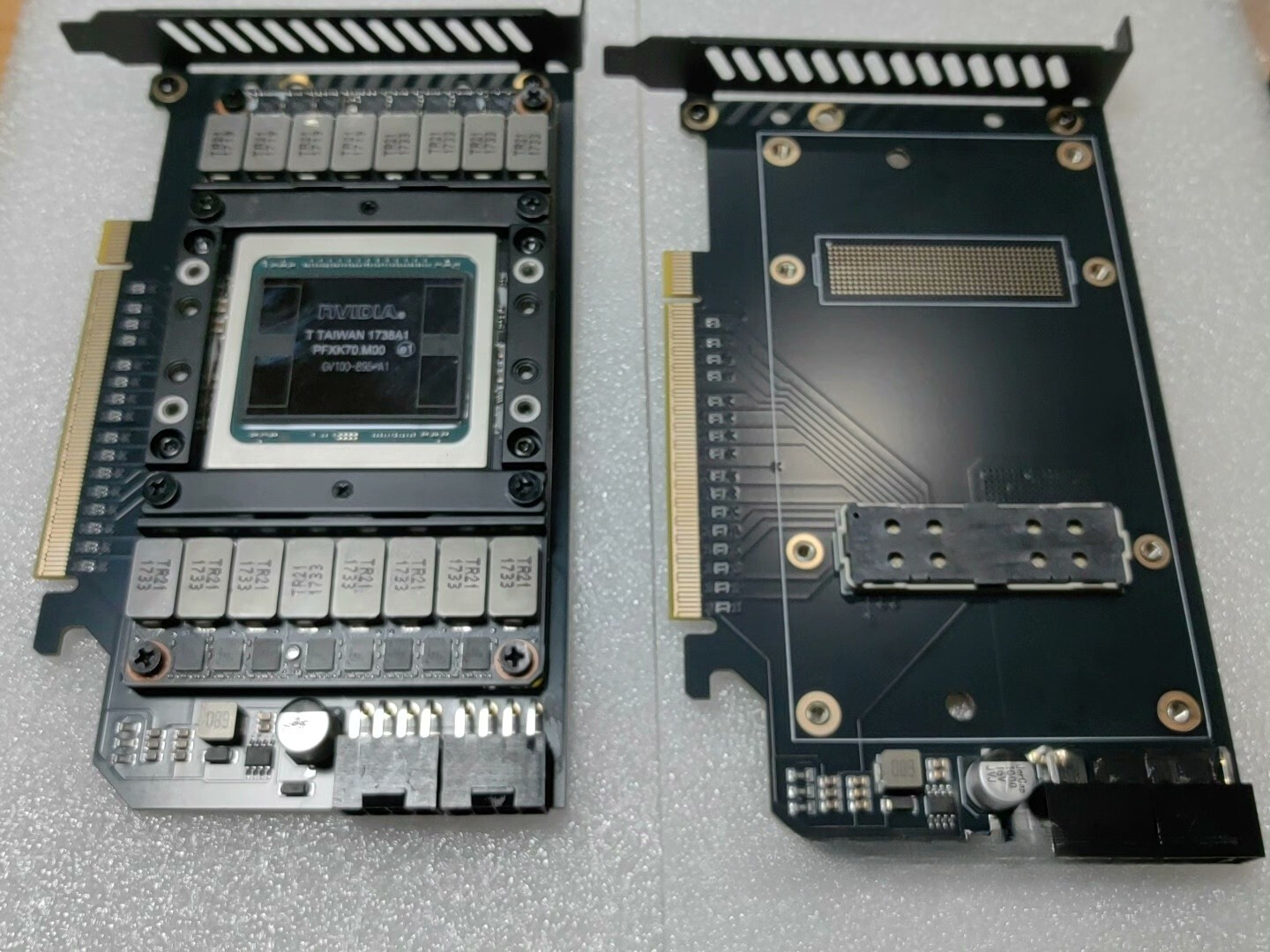 NVIDIA Tesla V100 16GB GPU SXM2 PCIe 3.0×16 Accelerator Card Card+radiator