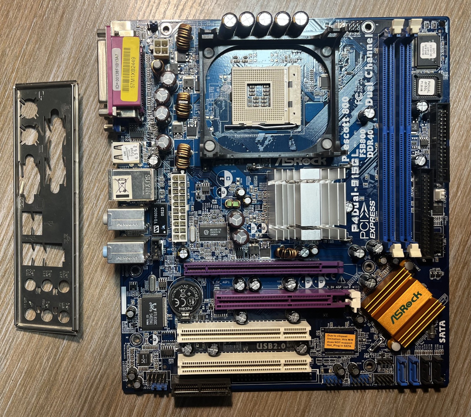 Motherboard ASRock P4Dual-915GL REV. 1.01 PGA478. TESTED.