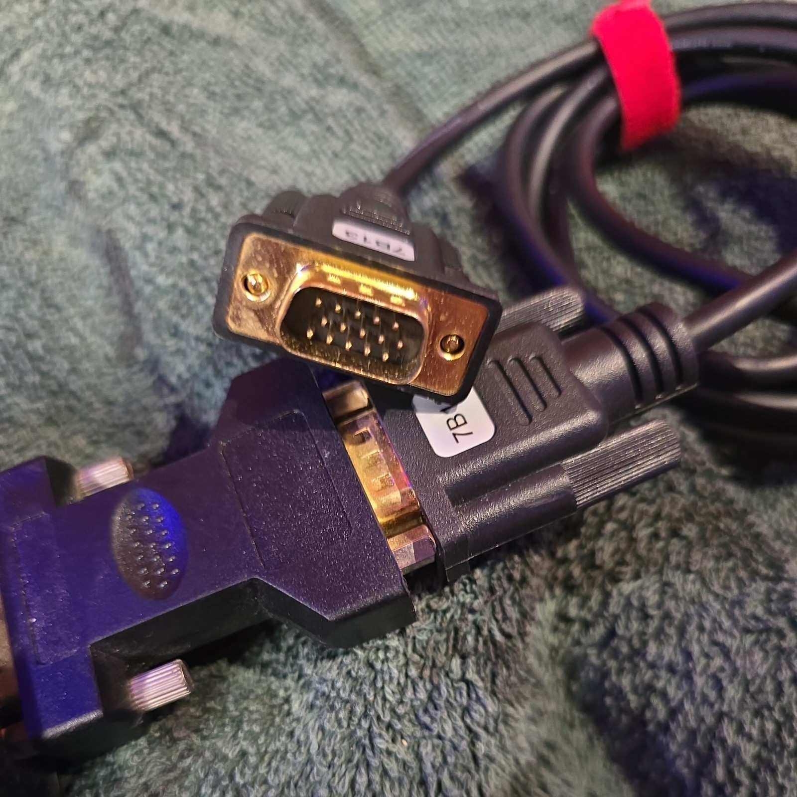 IOGEAR GUC2020DW6 DisplayLink External DVI Video Card USB 2.0