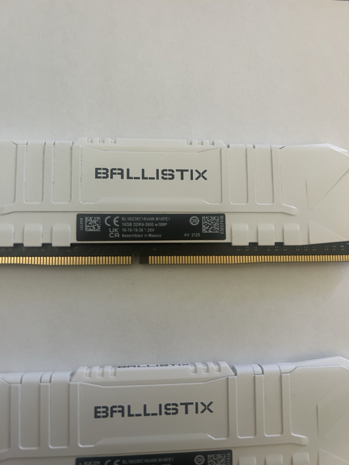 Ballistix 16GB DDR4-3600 288-Pin DIMM Desktop Memory RAM XMP BL16G36C16U4W