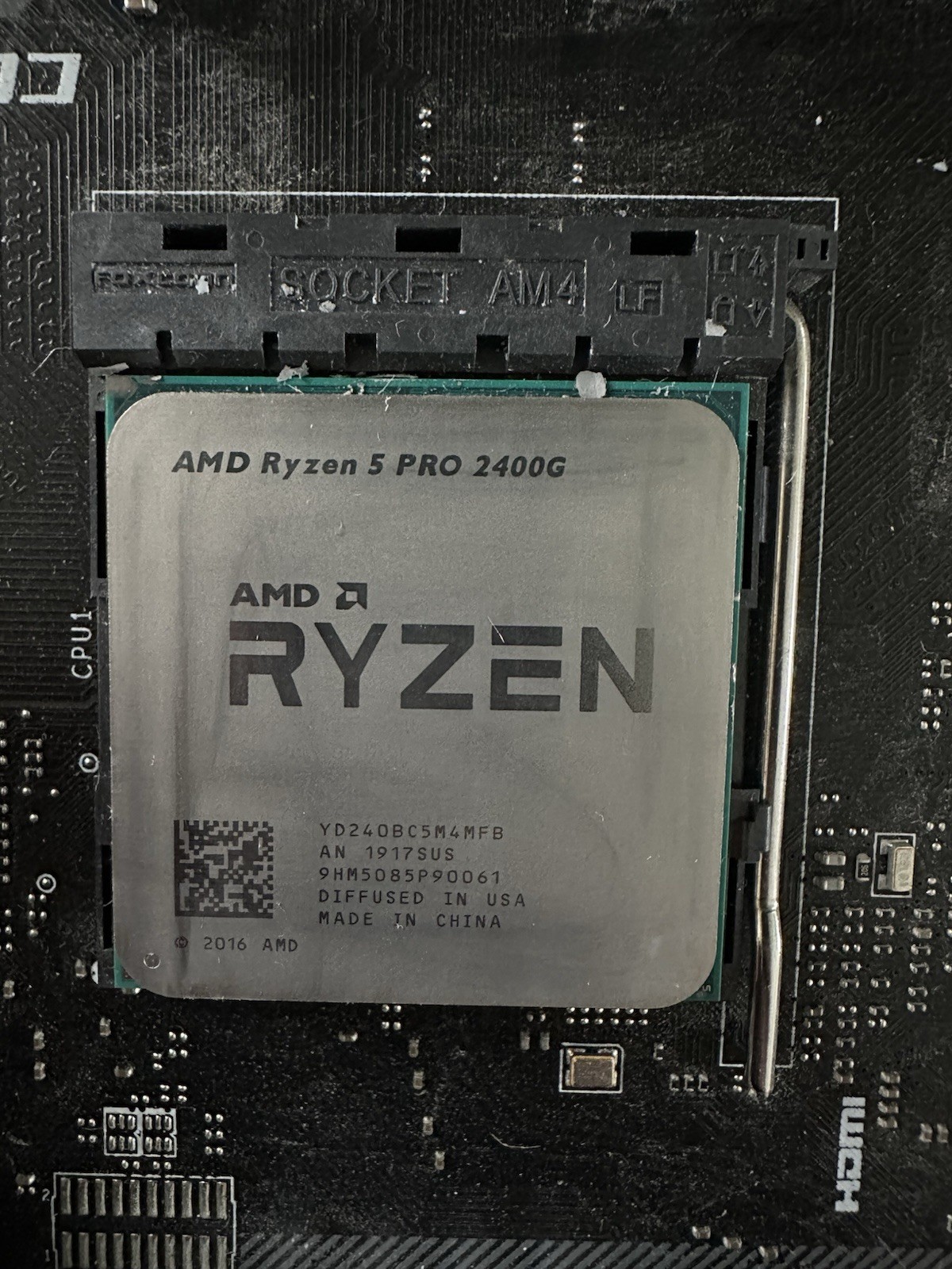 AMD Ryzen 5 Pro 2400G & MSI B450 Tomahawk MAX CPU Processor Motherboard Combo