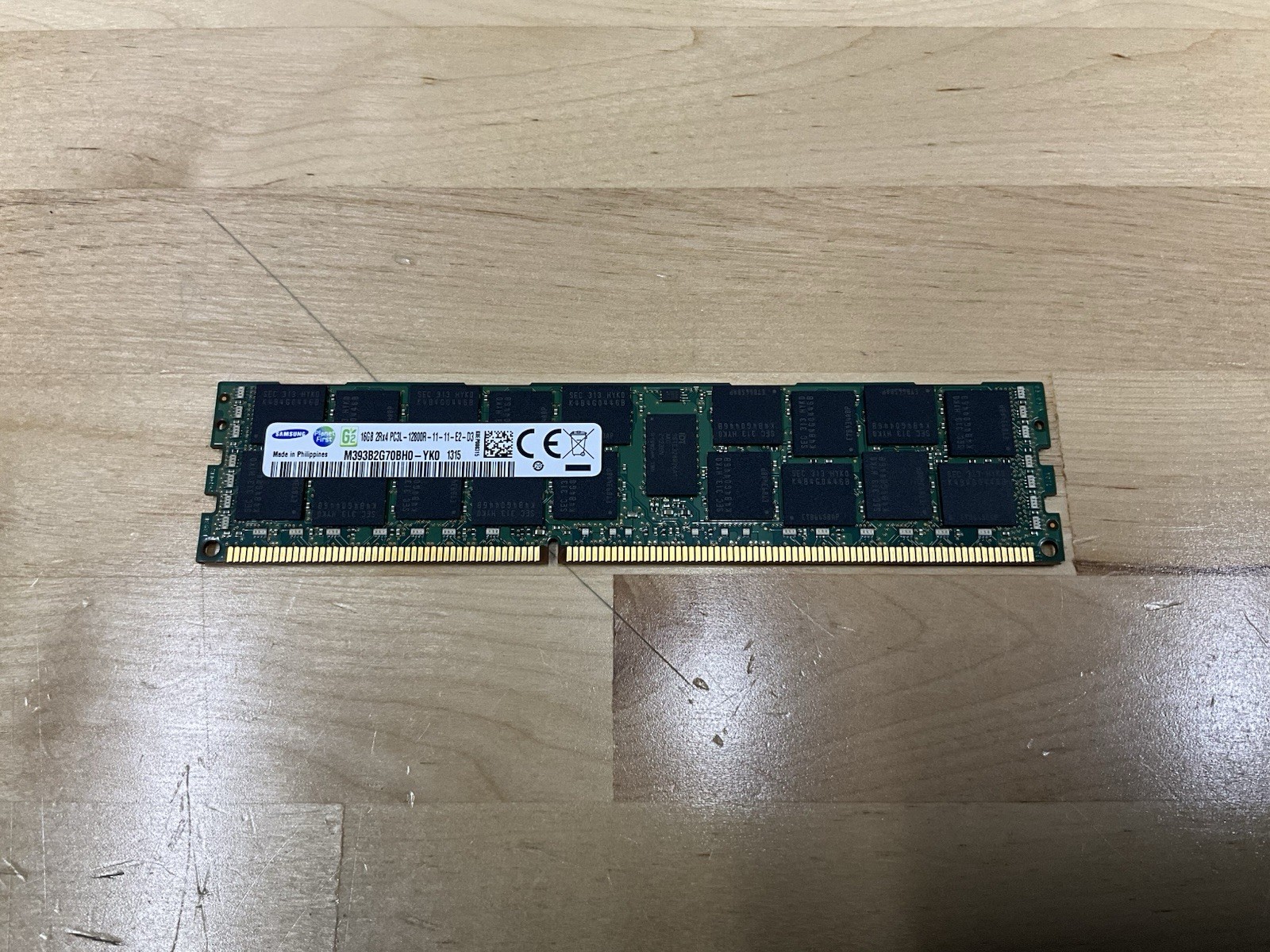 Samsung M393B2G70BH0-YK0 16GB 2Rx4 PC3L-12800R DDR3-1600MHz Dual Rank Memory