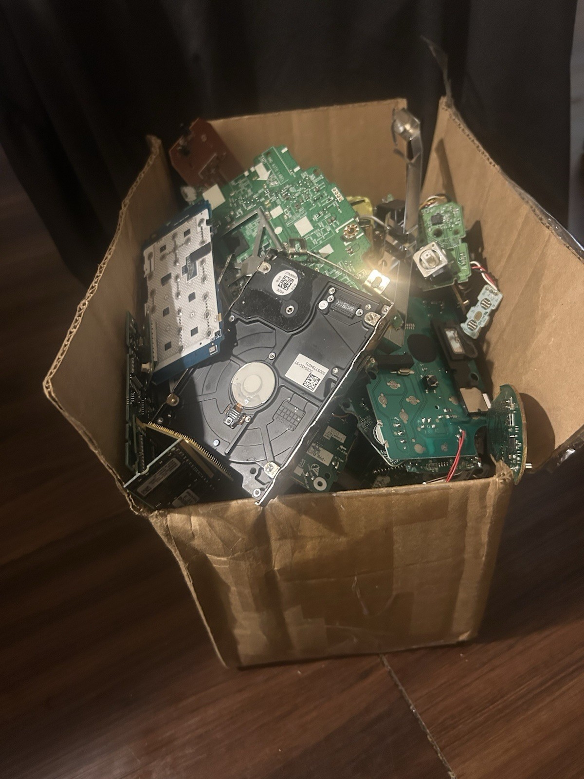 computer components parts motherboard cpu comb