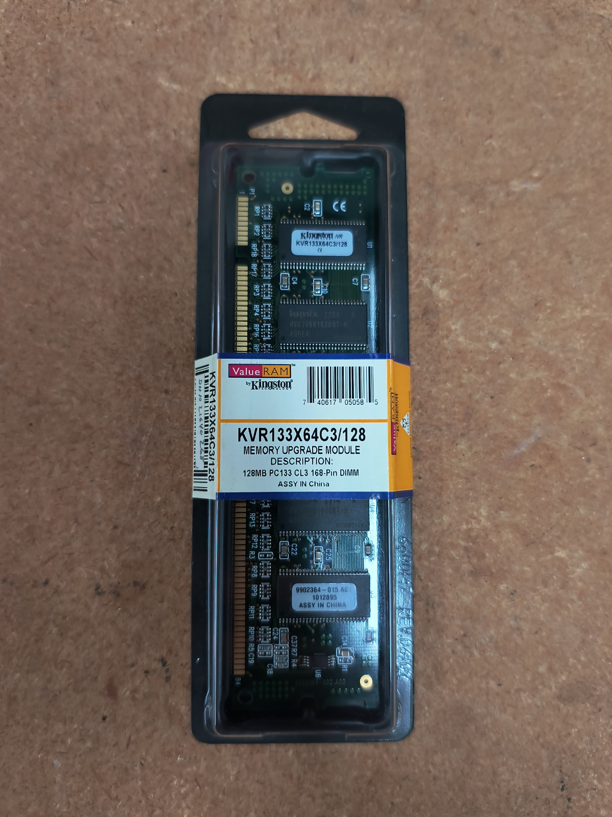 NOS Kingston ValueRAM 128MB PC133 SDRAM (KVR133X64C3/128)