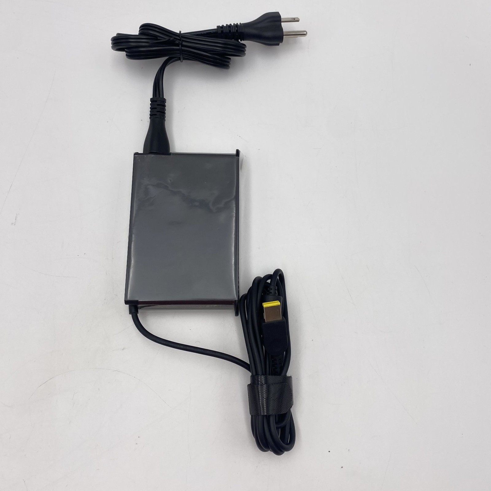 Lenovo AC_ADAPTER, Rectangle, 135W, 3P, Black, 5A10V03265 5A10V03264