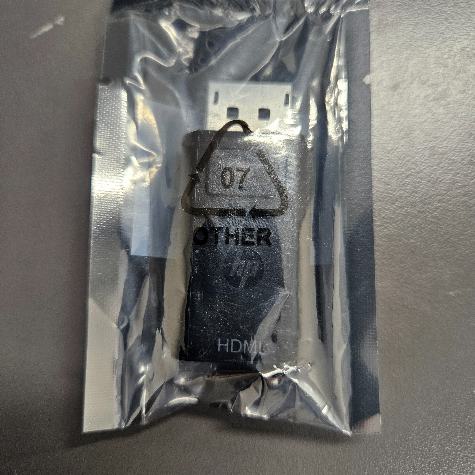F3W43AA HP DisplayPort to HDMI 1.4 Adapter