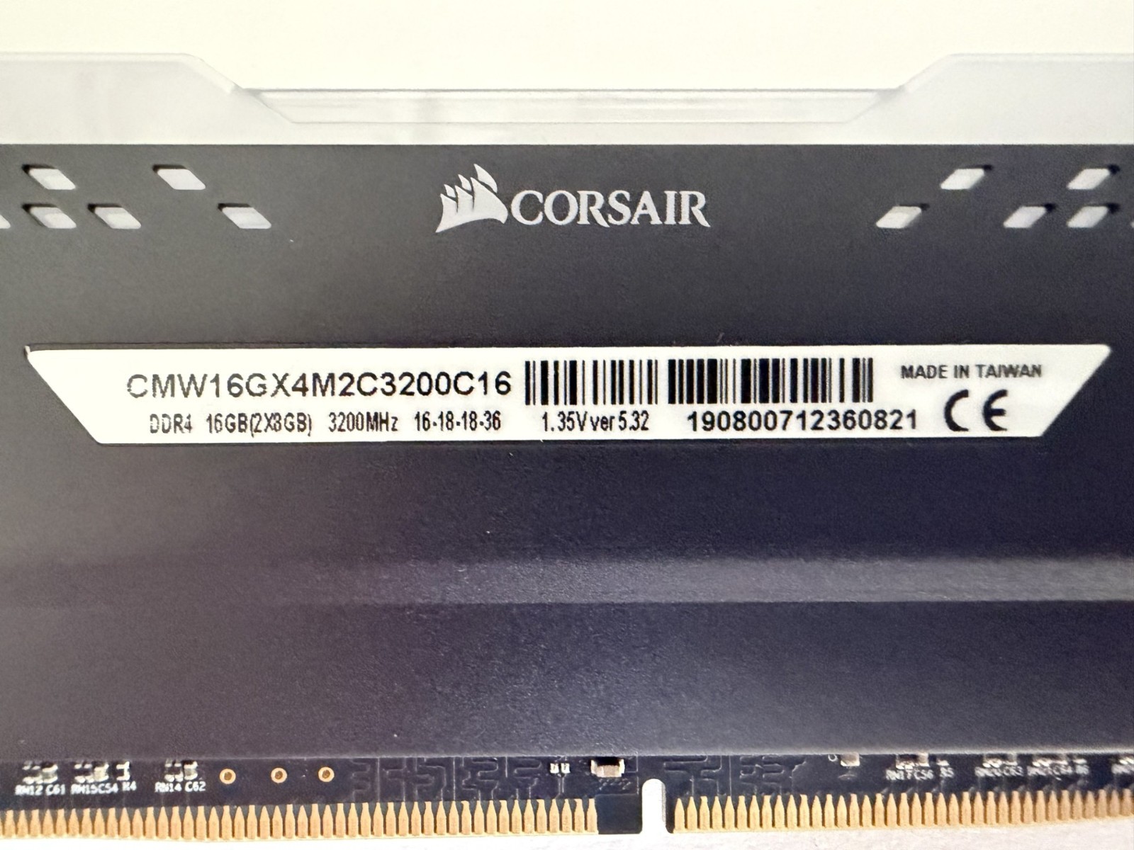 Corsair Vengeance RGB Pro 16GB (2x8GB) RAM DDR4 3200MHz CMW16GX4M2C3200C16