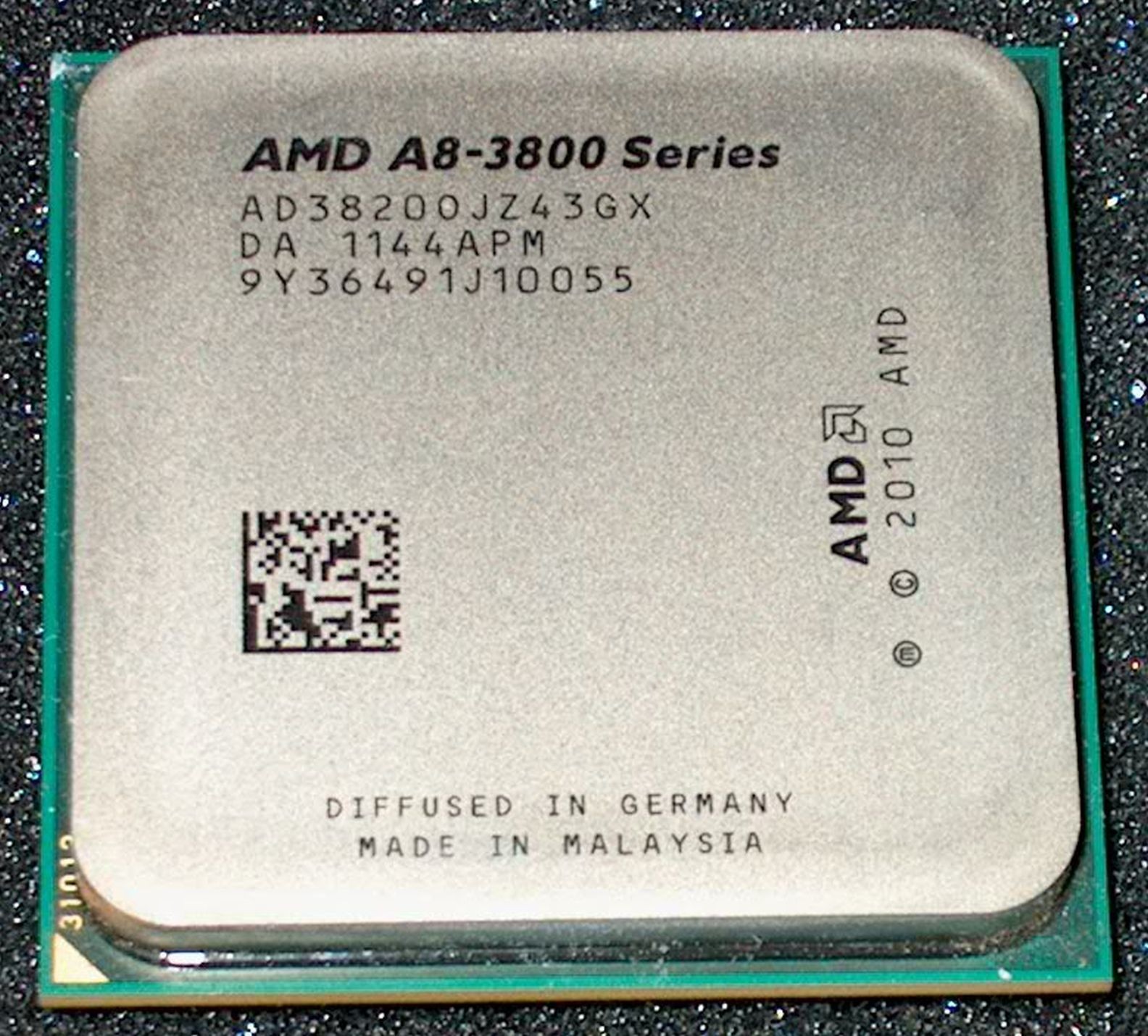 AMD A8-3820 2.5 GHZ QUAD CORE PROCESSOR, AD3820OJZ43GX, SOCKET FM1, US SELLER