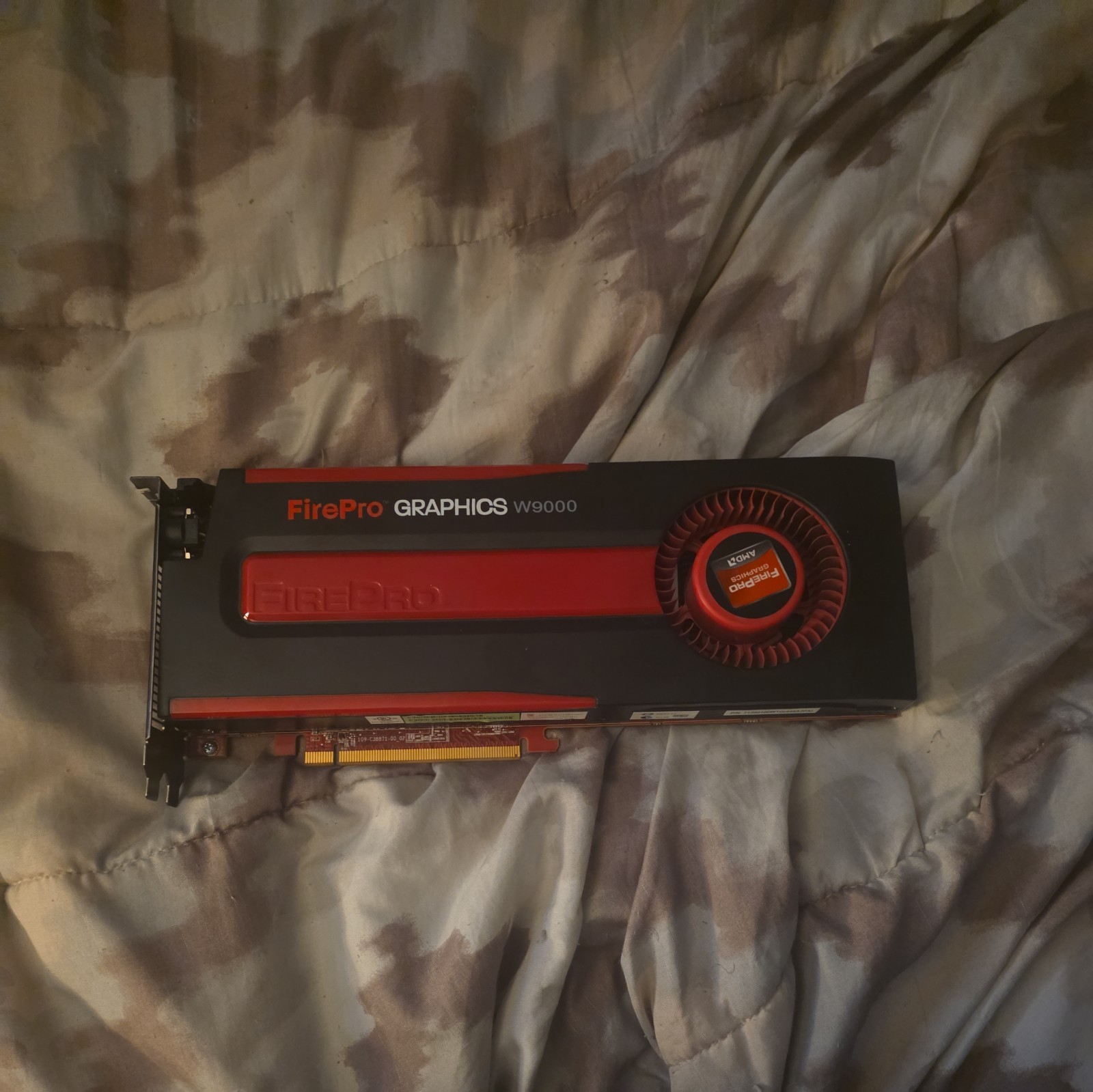 AMD FirePro W9000 6GB HF GDDR5 384-Bit PCI Express 3.0 X16 Full Height