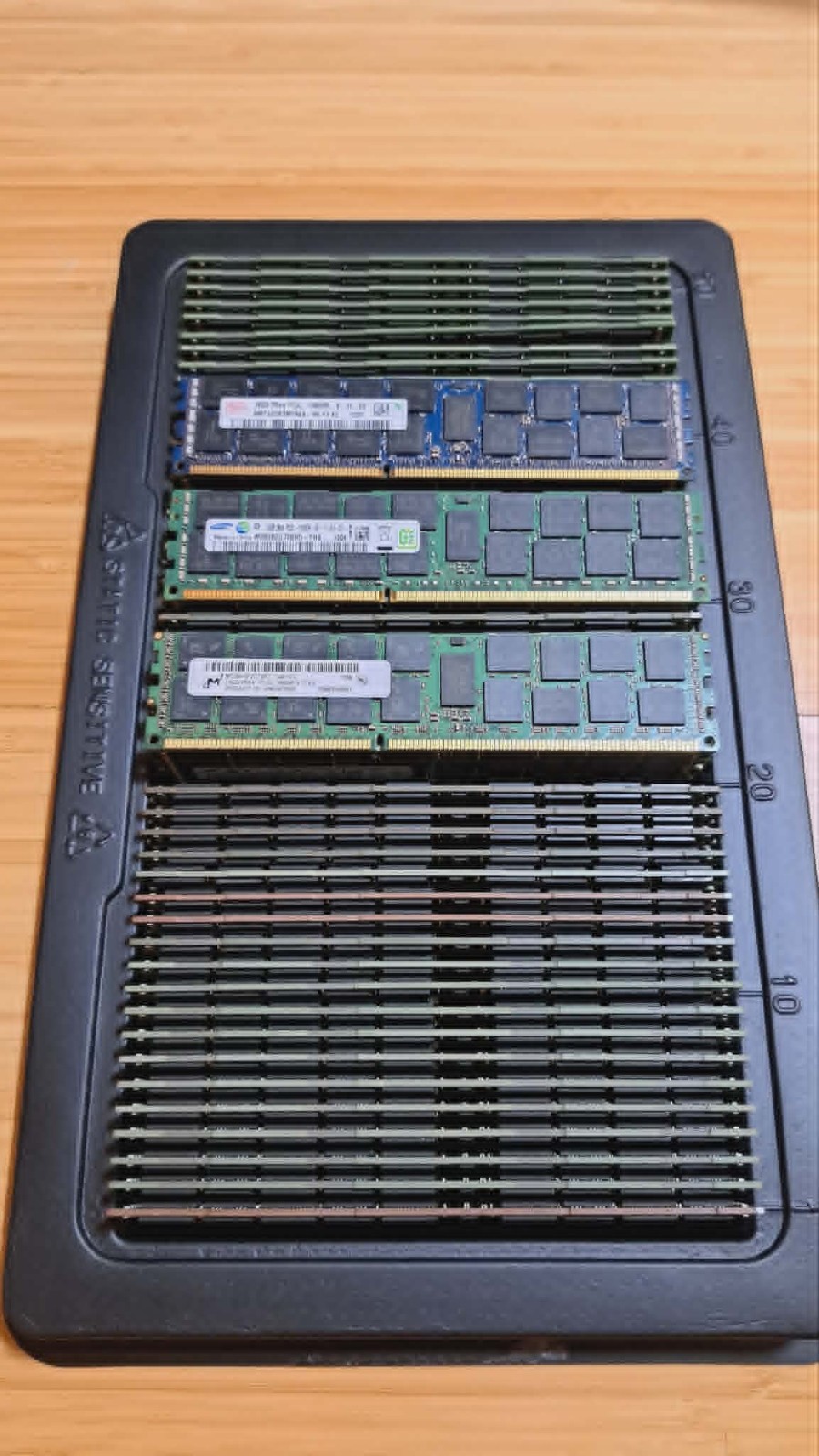 Lot Of 50 – Hynix Samsung Micron 16GB 4Rx4 PC3-10600R DDR3 1333MHz Server Memory