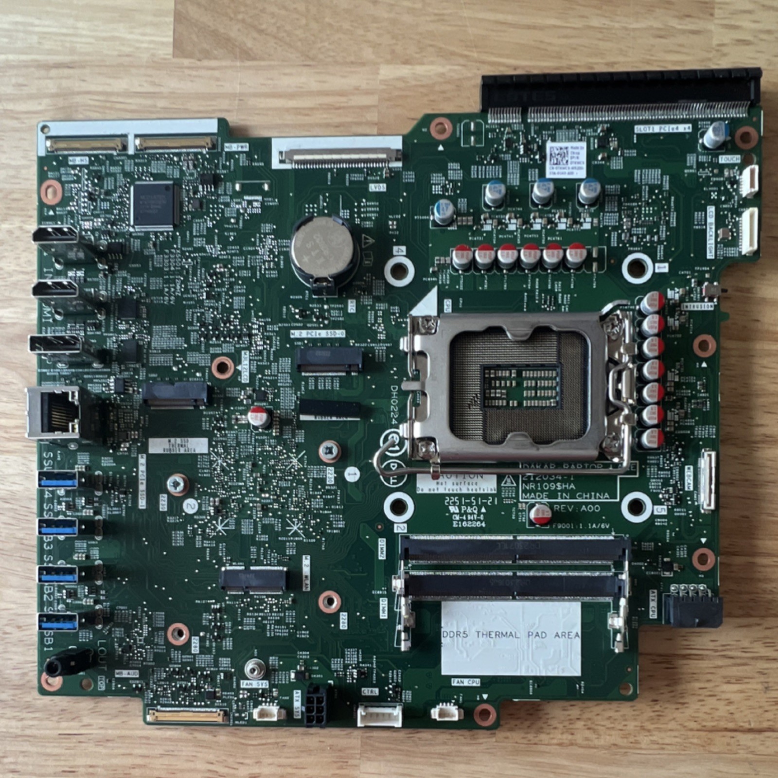 Dell 0TKWC4 DDR5 Intel Motherboard HDMI DP USB Ethernet PCIe 2 Slots -not tested