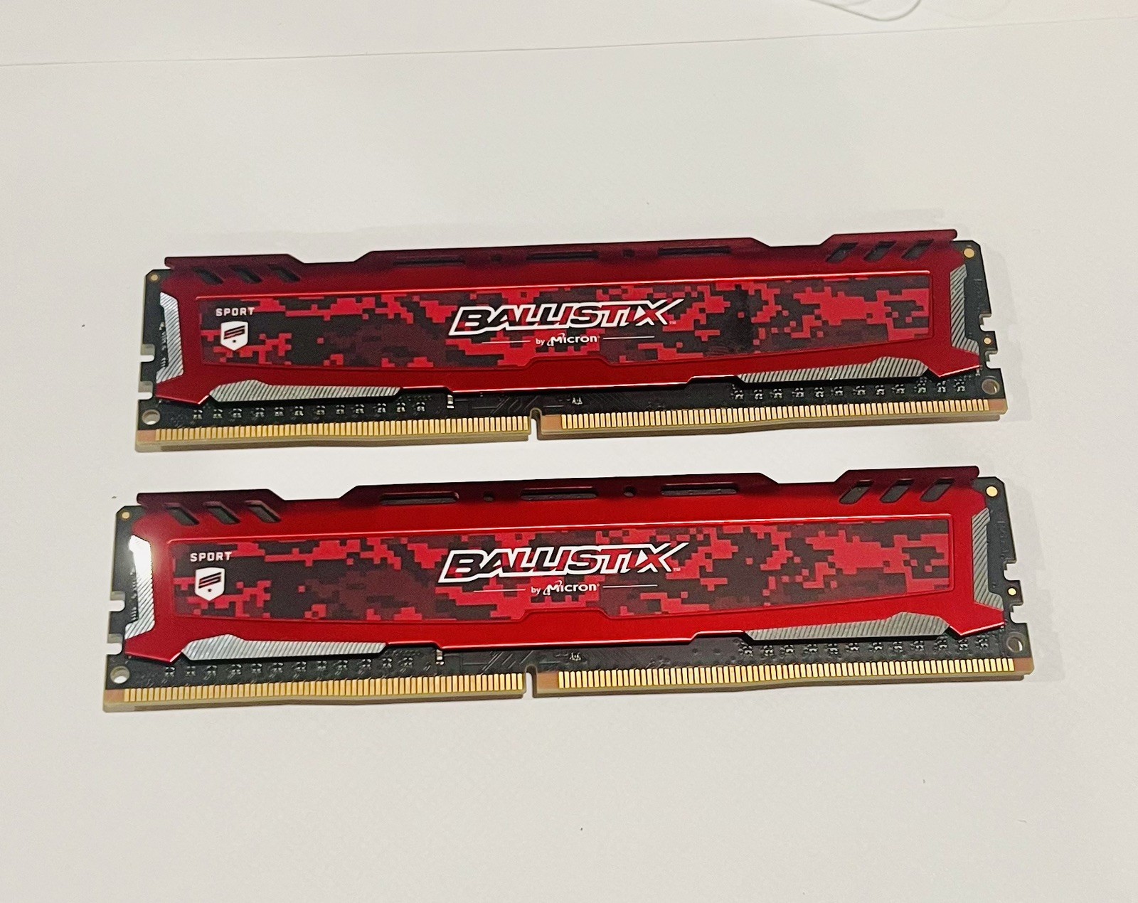 Crucial Ballistix Sport LT Red 16GB Kit (2x8GB) DDR4 3200 MHz RAM BLS8G4D32AESEK