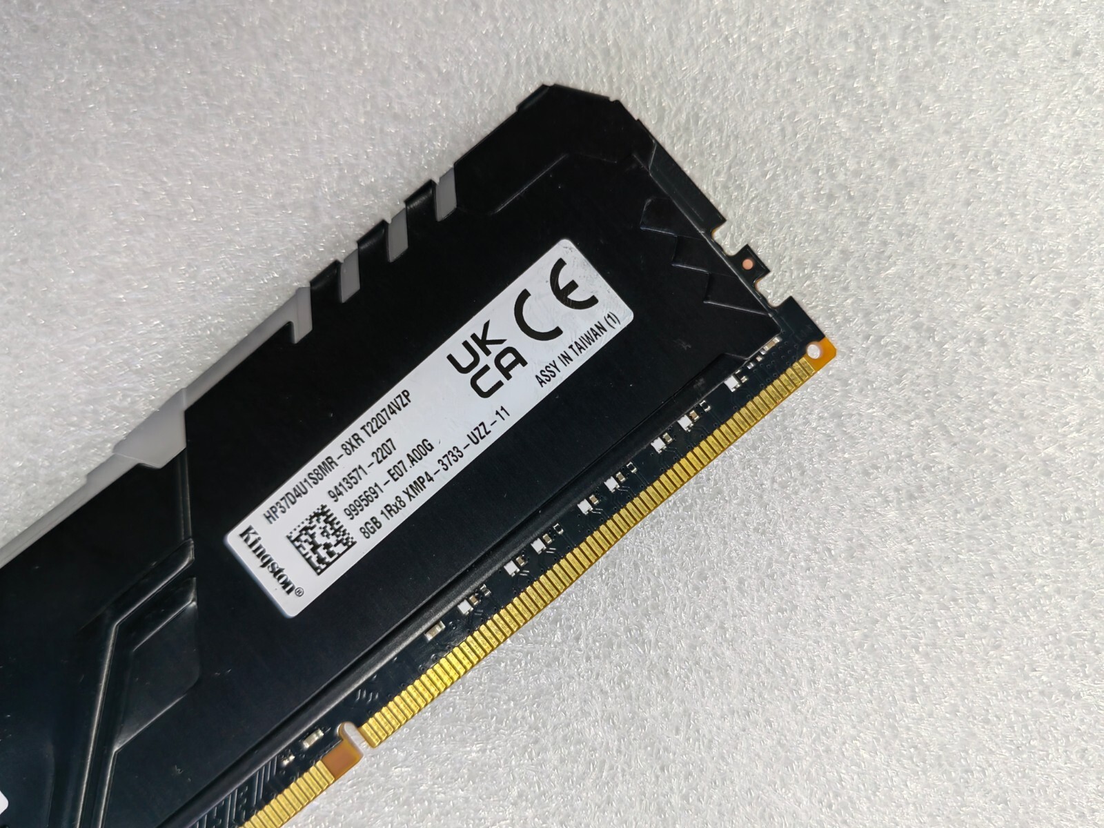 HP Kingston 8GB DDR4 3733 HP37D4U1S8MR-8XR PC4-29800 RGB 288pin Desktop DIMM RAM