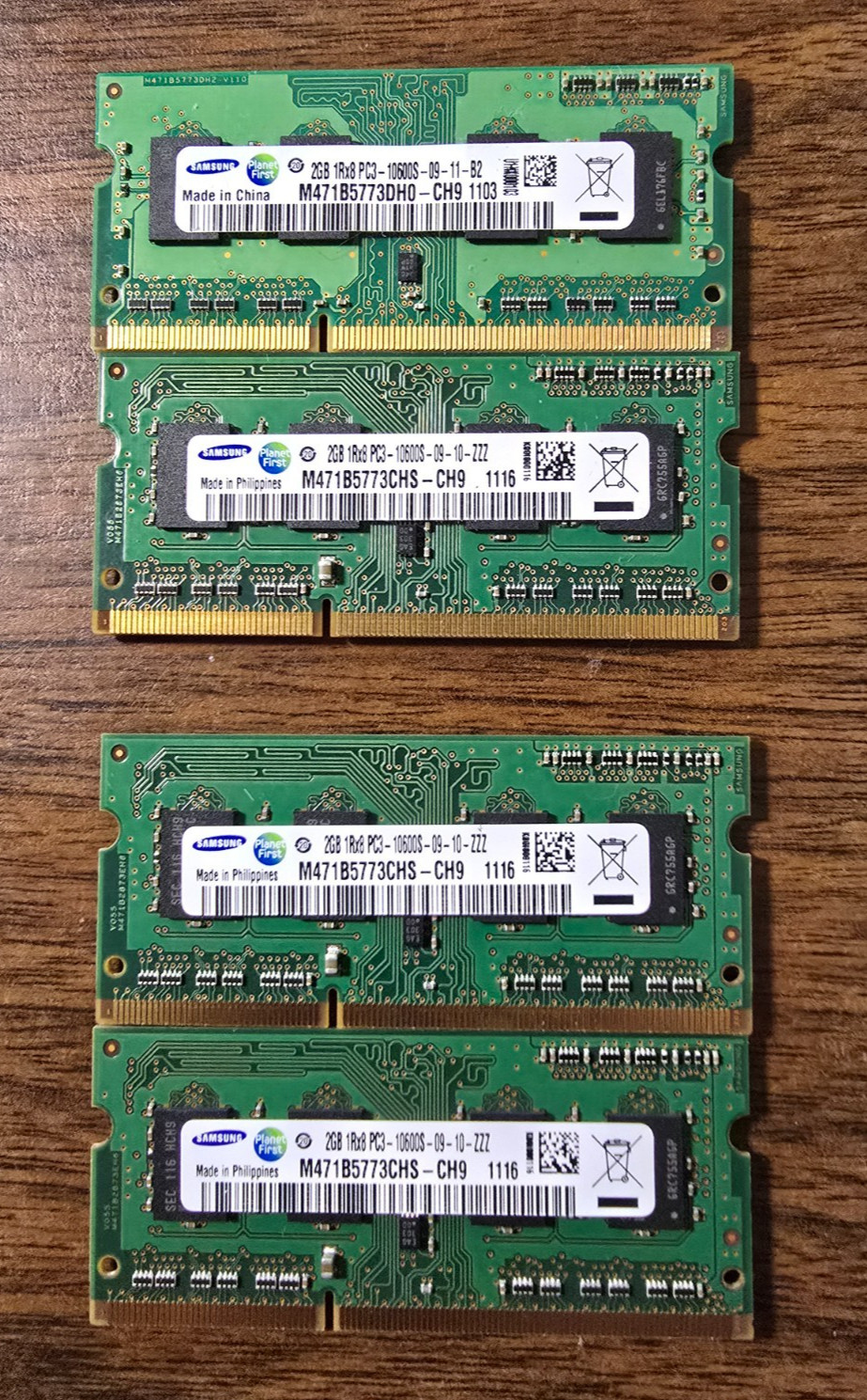 Samsung 8GB total (4X2GB) PC3-10600S SO-DIMM M471B5773DH0-CH9