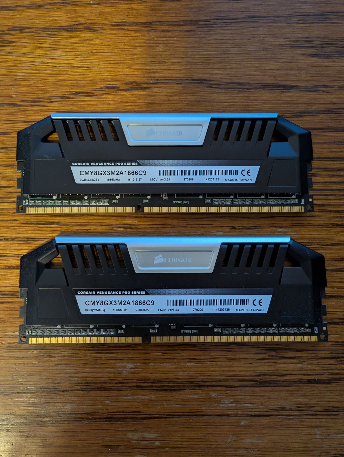 Corsair Vengeance Pro 8GB (2 x 4GB) 1866 MHz DDR3 RAM | Model CMY8GX3M2A1866C9