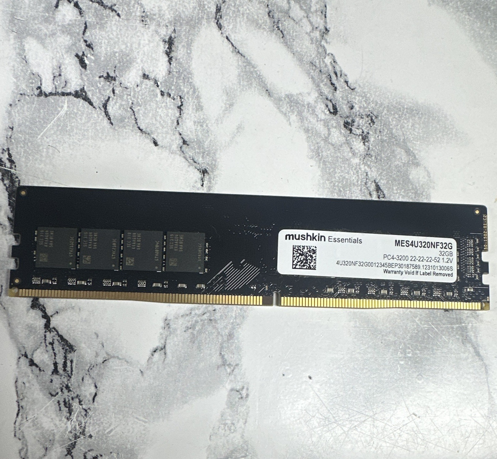 Mushkin Essentials 32GB DDR4-3200 PC4-3200 UDIMM 288-Pin Non-ECC MES4U320NF32G