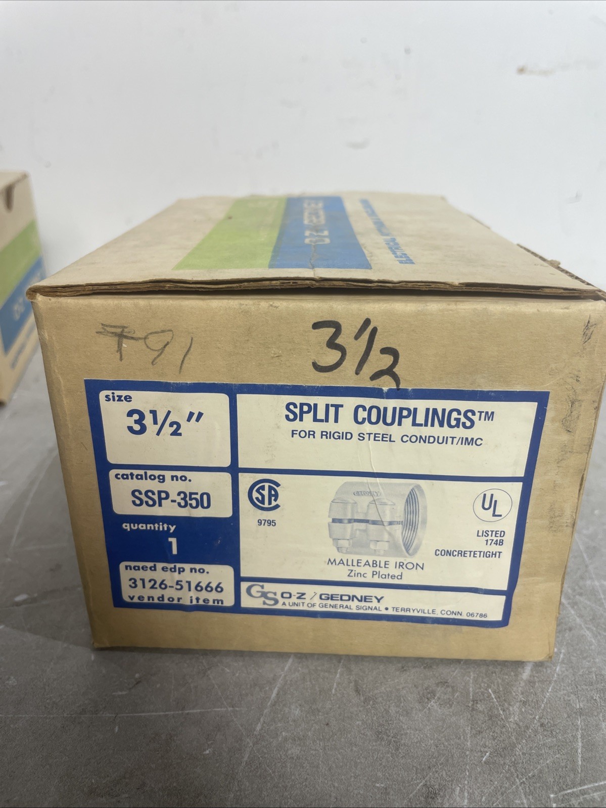 NEW OZ/GEDNEY SSP 350 3 1/2″ SPLIT COUPLING CLAMP NOS