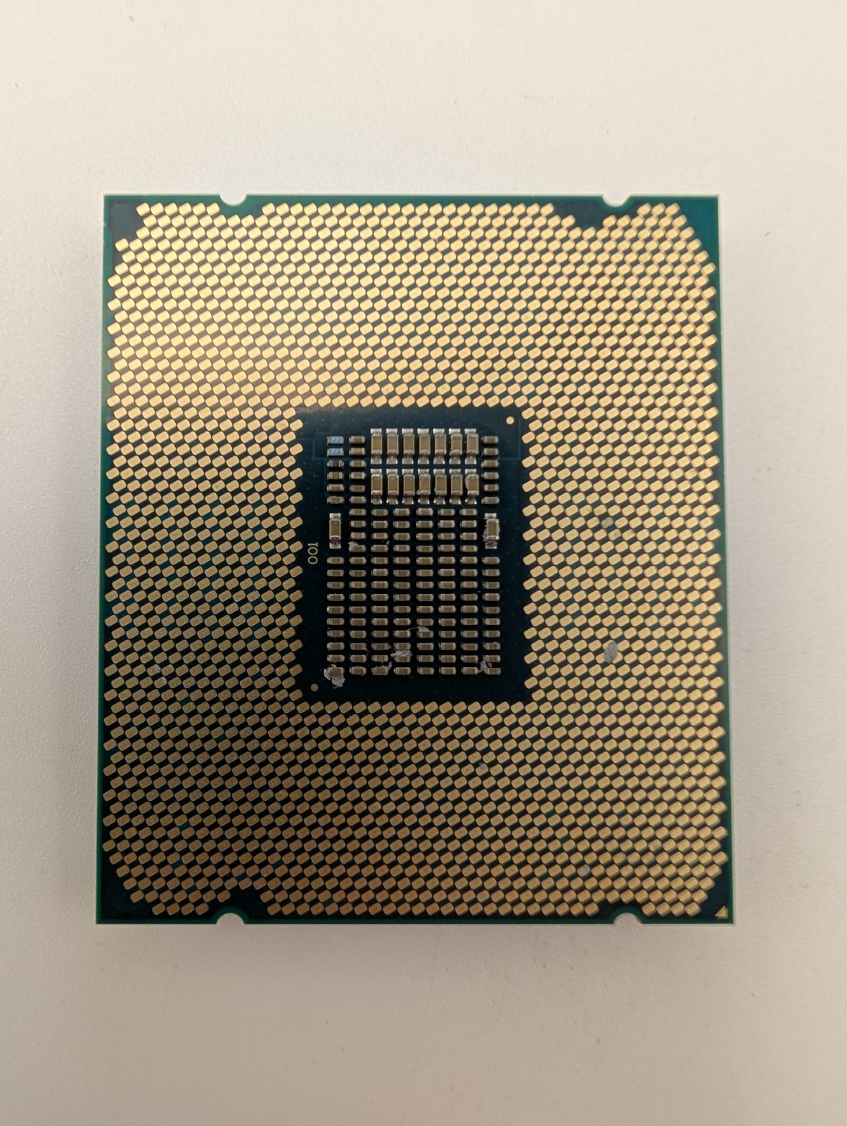 Used & Tested Intel Xeon W-2145 8-Core 3.70GHz 11MB LGA2066 Processor SR3LQ
