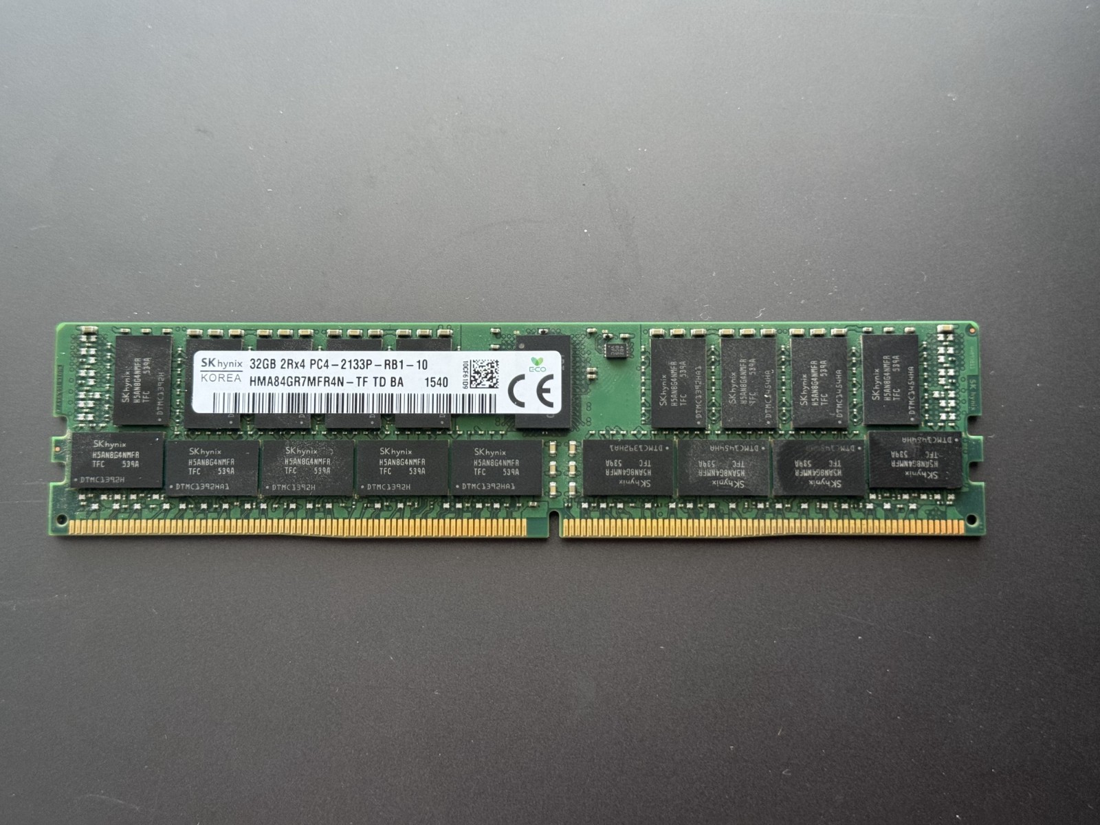 SK HYNIX 32GB DDR4 ECC Registered RAM (2Rx4 PC4-2133P-RB1-10)