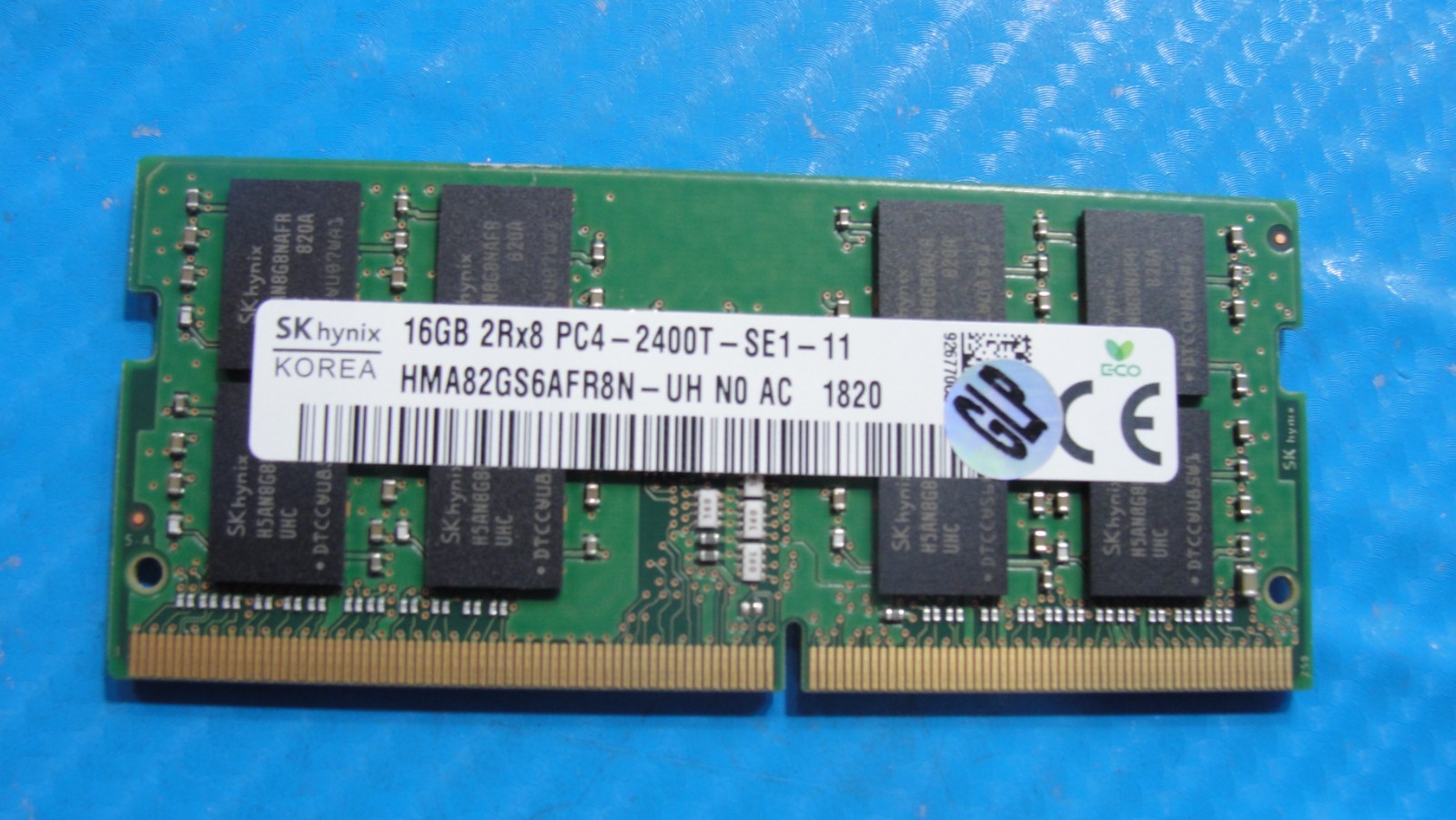 Dell 17 7773 SK hynix 16GB 2Rx8 PC4-2400T Memory RAM HMA82GS6AFR8N-UH