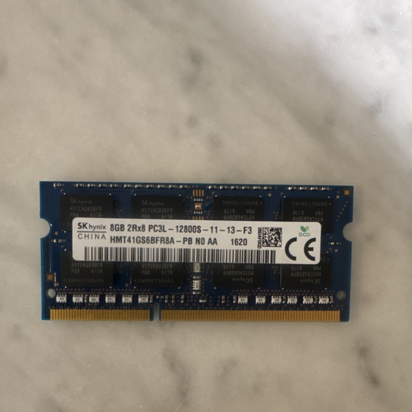 SK hynix 8GB DDR3L-1600 SO-DIMM 204-Pin Laptop RAM HMT41GS6BFR8A-PB