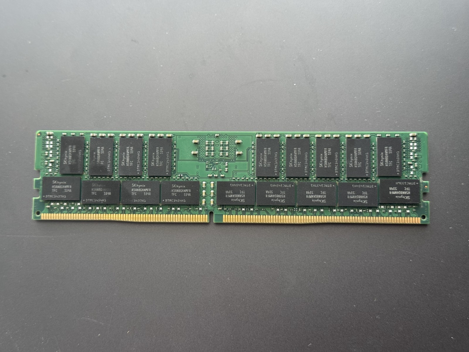 SK HYNIX 32GB DDR4 ECC Registered RAM (2Rx4 PC4-2133P-RB1-10)