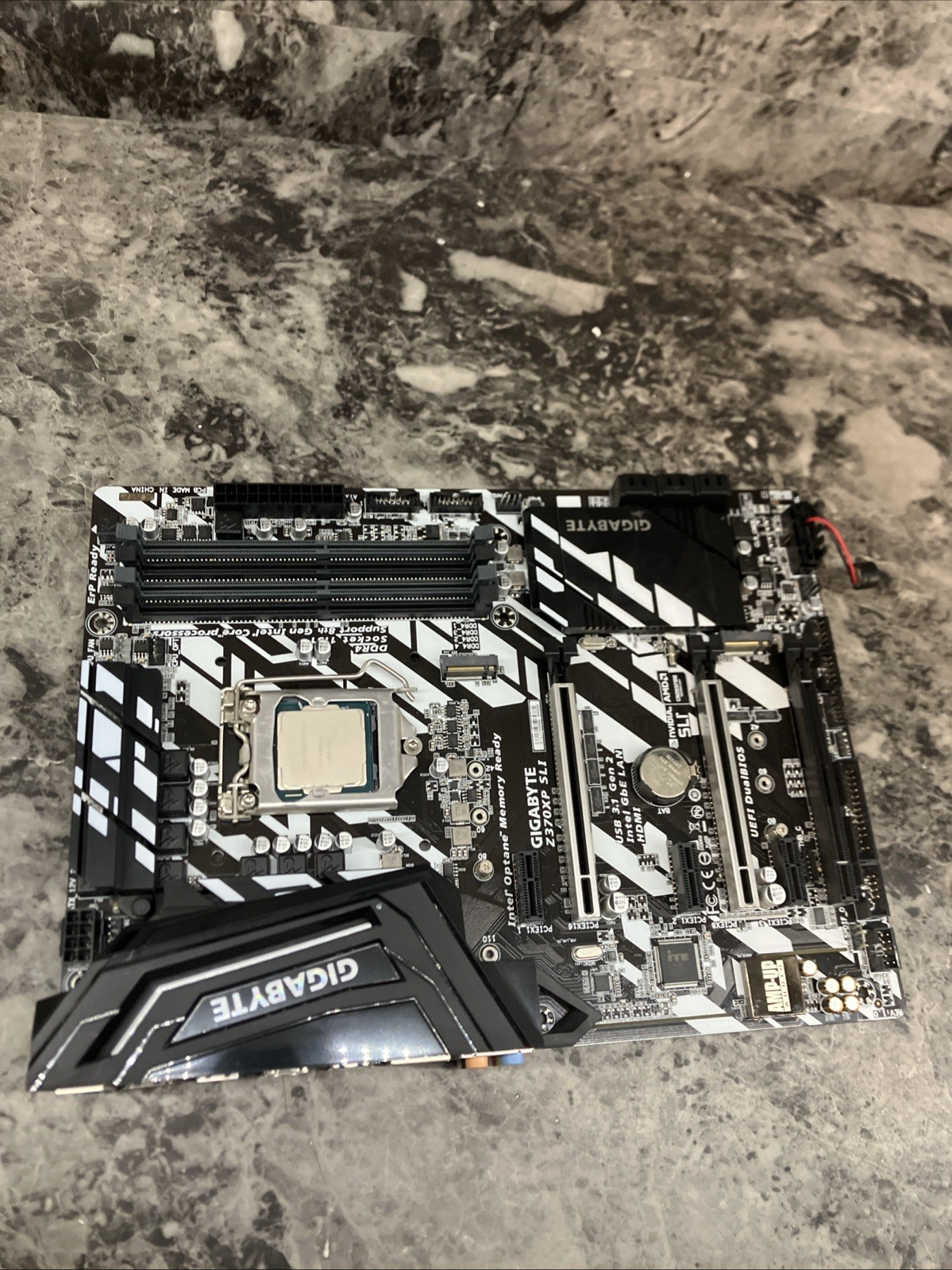 GIGABYTE Z370XP SLI ATX Motherboard Intel LGA1151 DDR4 W/ Intel L741E124 CPU