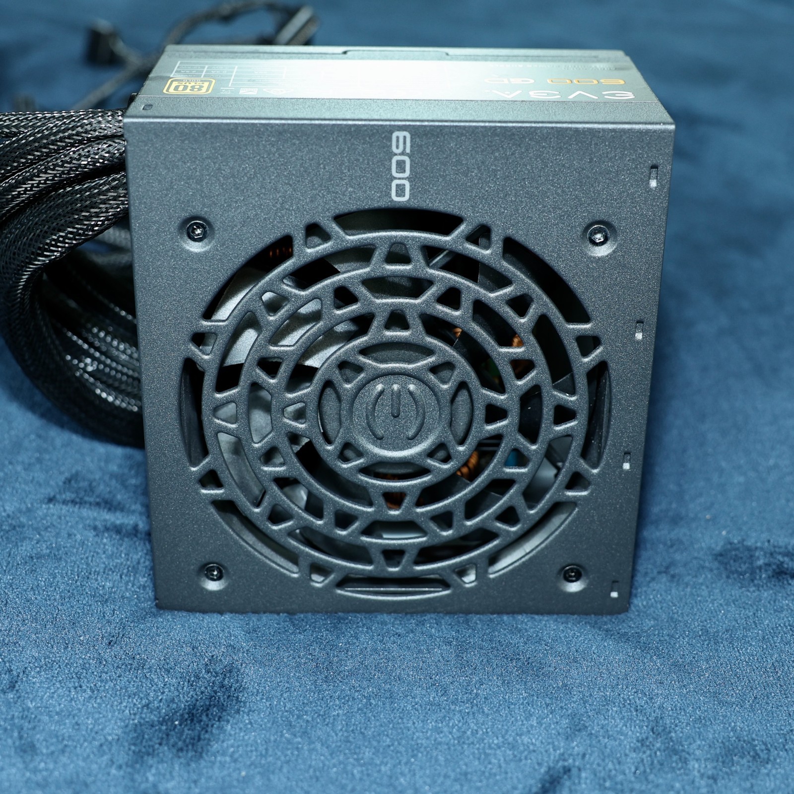 EVGA 600 GD 600W Gold Switching Power Supply 100-GD-0600 w/ Accessories 🔥