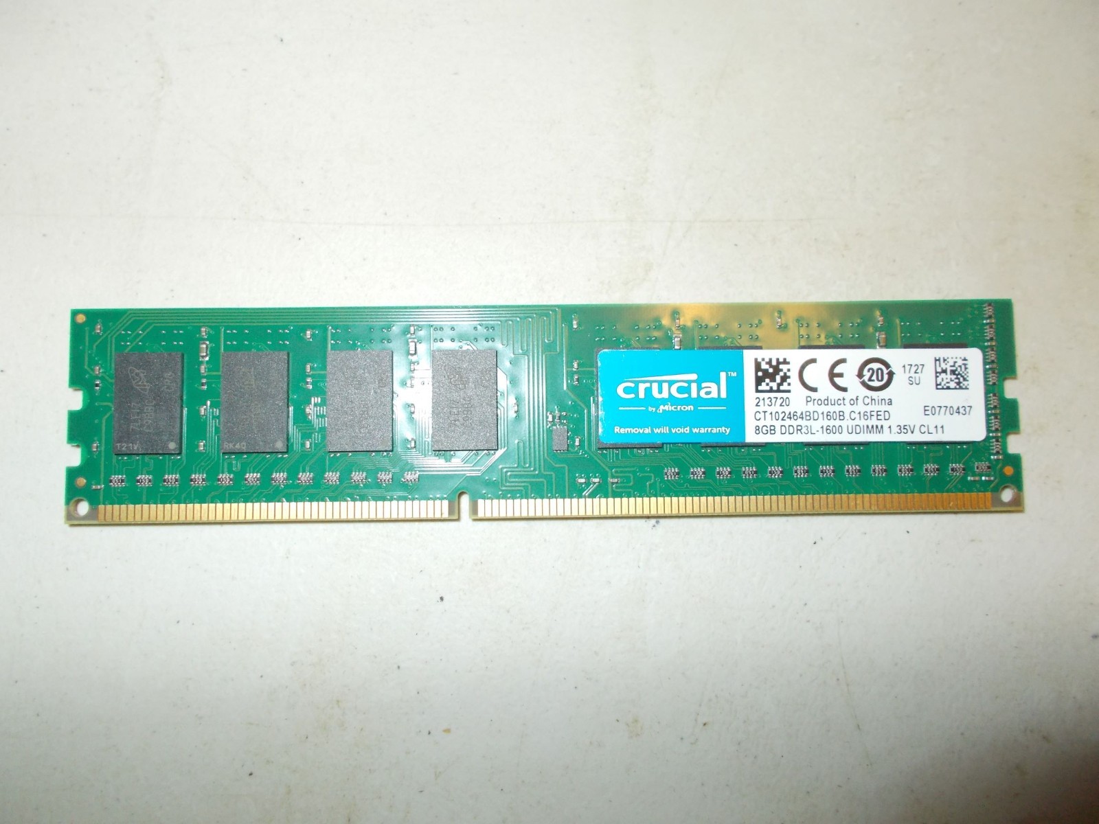 (1) Crucial 8 gb DDR3L -1600 UDIMM memory module CT102464BD160B.C16FED