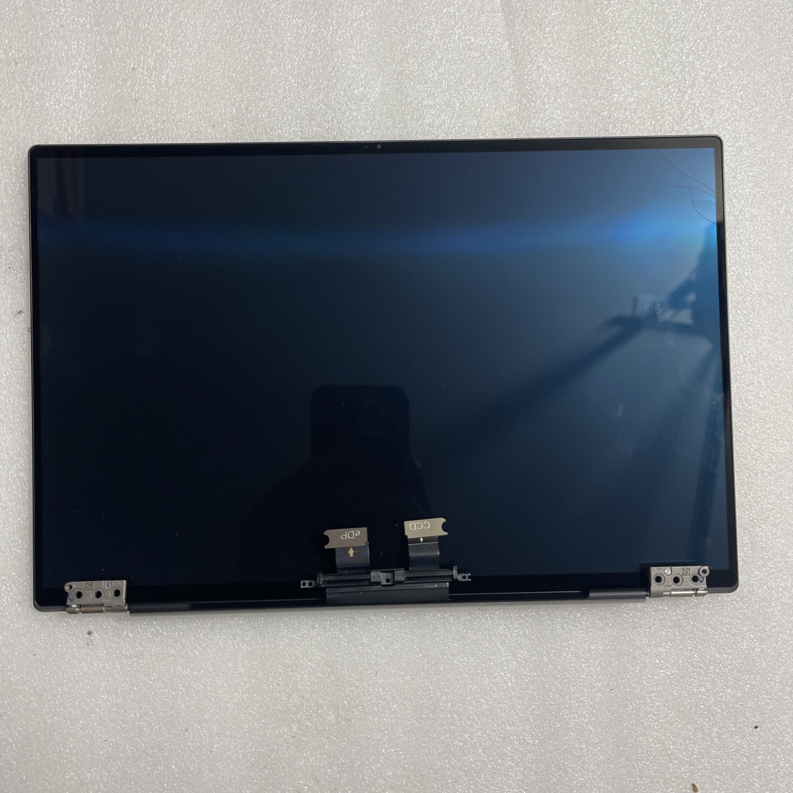 Defective Dell XPS 9300 13.3″ Touchscreen UHD+ LCD Silver 4MFP0 RGG8M SBD3