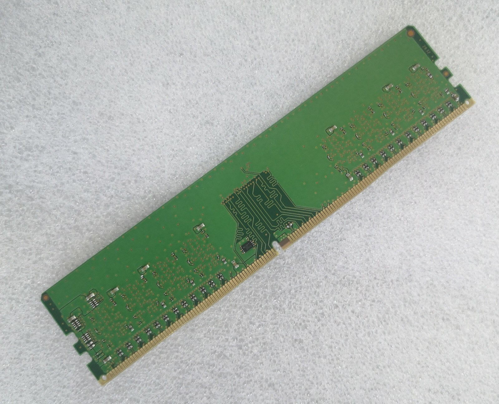 MT Micron 8GB DDR4 3200MHz Desktop DIMM RAM 1Rx8 PC4-3200AA 8ATF1G64AZ-3G2J1